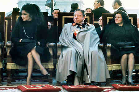 Imelda Marcos at Francisco Franco's funeral