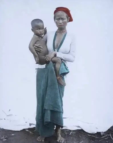 https://filipiknow.net/wp-content/uploads/2016/08/Subanon-woman-holding-her-child.jpg?ezimgfmt=ng:webp/ngcb47