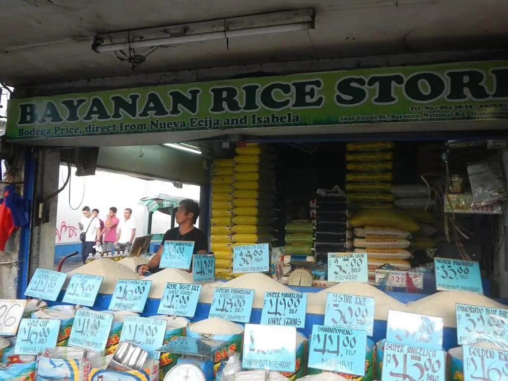 example of a bigasan business in the philippines showing different rice varieties and their prices